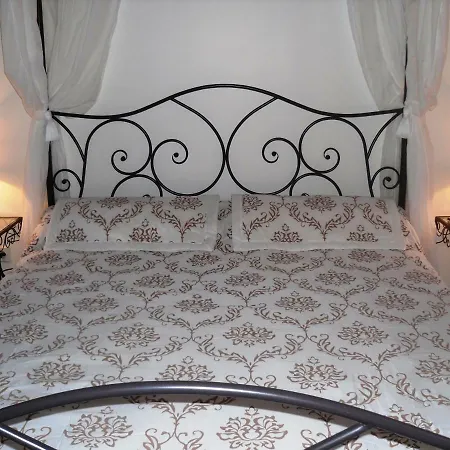 فندق مبيت وإفطار On Dirait Le Sud Chambres D'hotes Dans Village Proche Ales En Cevennes